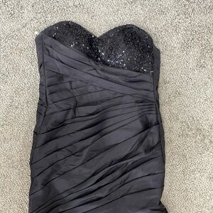 Lafée black mermaid style Barbiecore gown